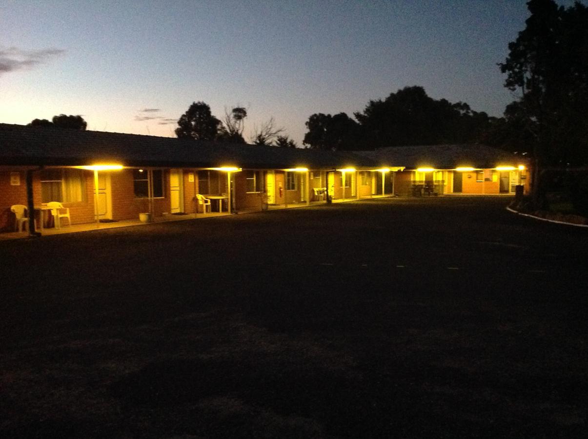 Altona Motel Uralla Ngoại thất bức ảnh